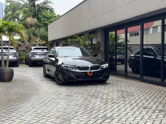 BMW 320i 2.0 16V TURBO FLEX SPORT GP AUTOMÁTICO BMW 320i 2.0 16V TURBO FLEX SPORT GP AUTOMÁTICO